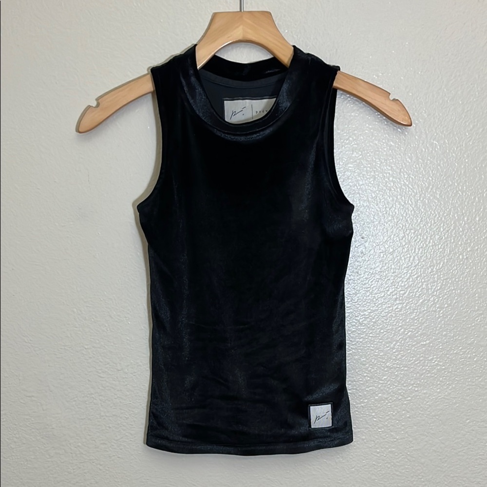 Prevu Black Sleeveless Top